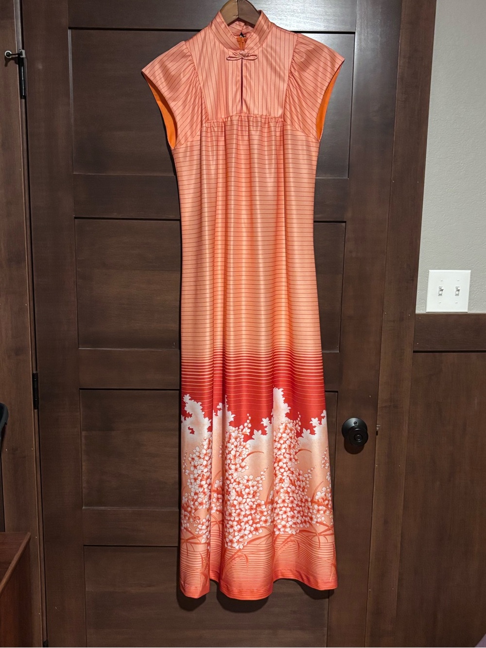 Coral Ombre Floral Maxi Dress with Mandarin Neck Vintage Beach kimono